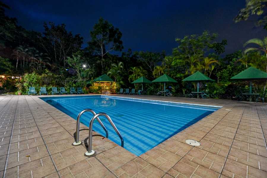 Lands in love hotel & forest resort 