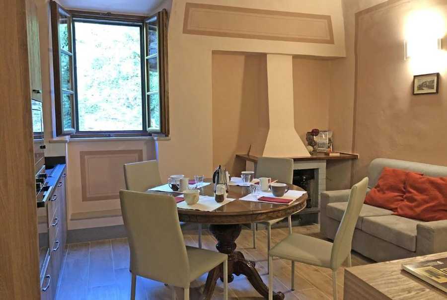 Suite Castello, central beautyhome in the historic center, with 100% vegan meals