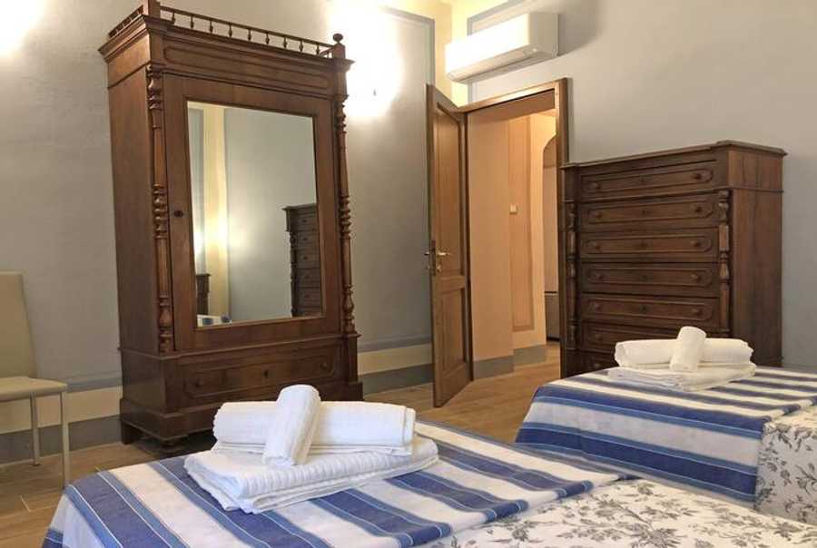 Suite Castello, central beautyhome in the historic center, with 100% vegan meals