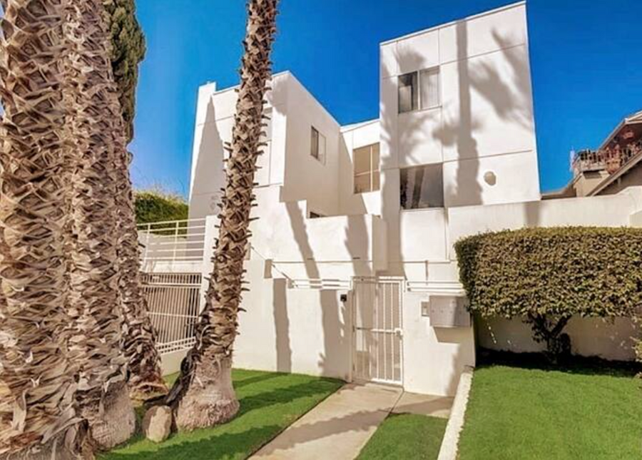 Modern Beach Town Living with INFRARED SAUNA and ELECTRIC CAR CHARGER