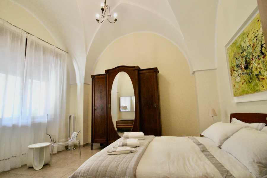 Luxury villa in midst of an ancient olive grove, ideal for families