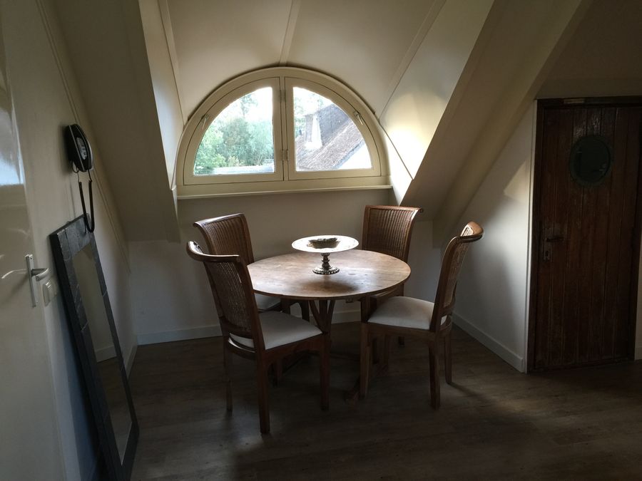 Cozy and Peaceful Thatched Roof Guesthouse of 1880's Farmhouse near Amsterdam!