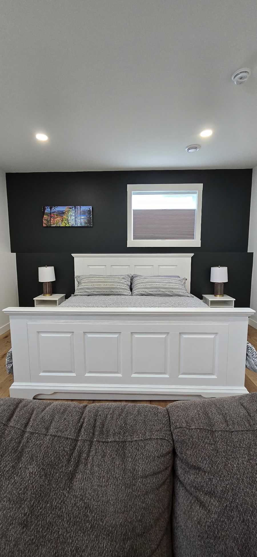 Bright Bachelor Suite by Dog Park, Lake & Trails