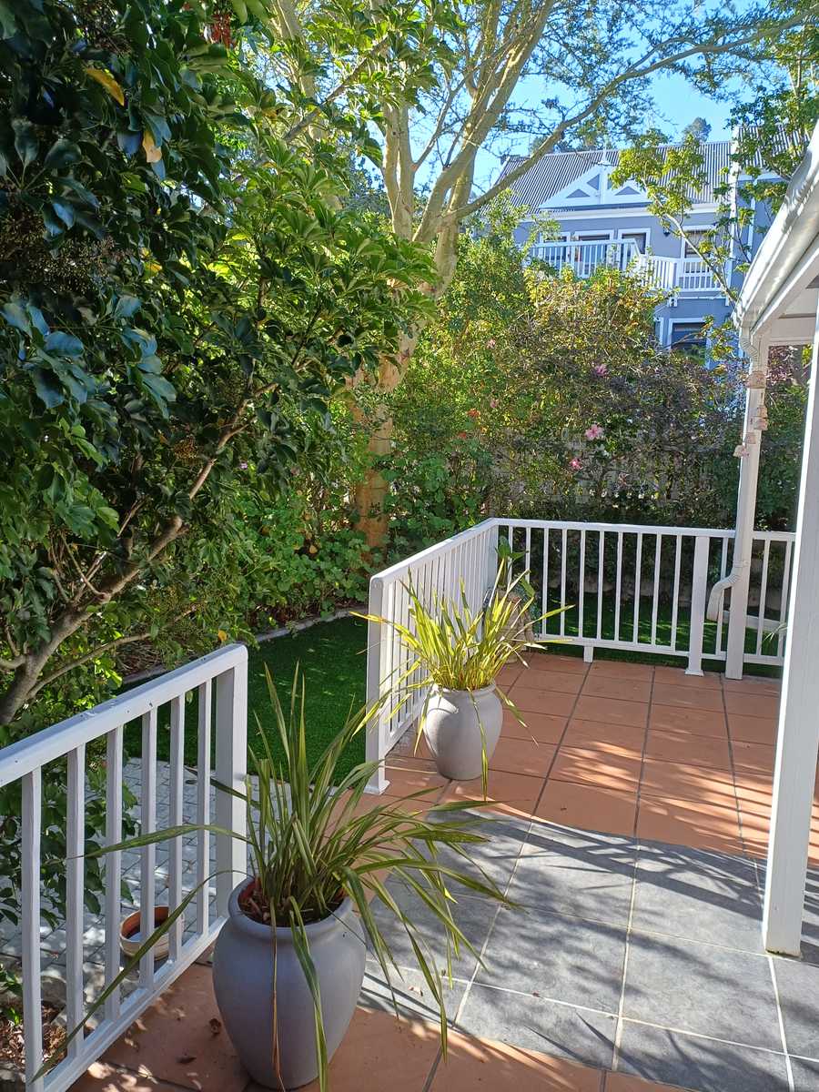 Cozy double room in the hills outside Knysna