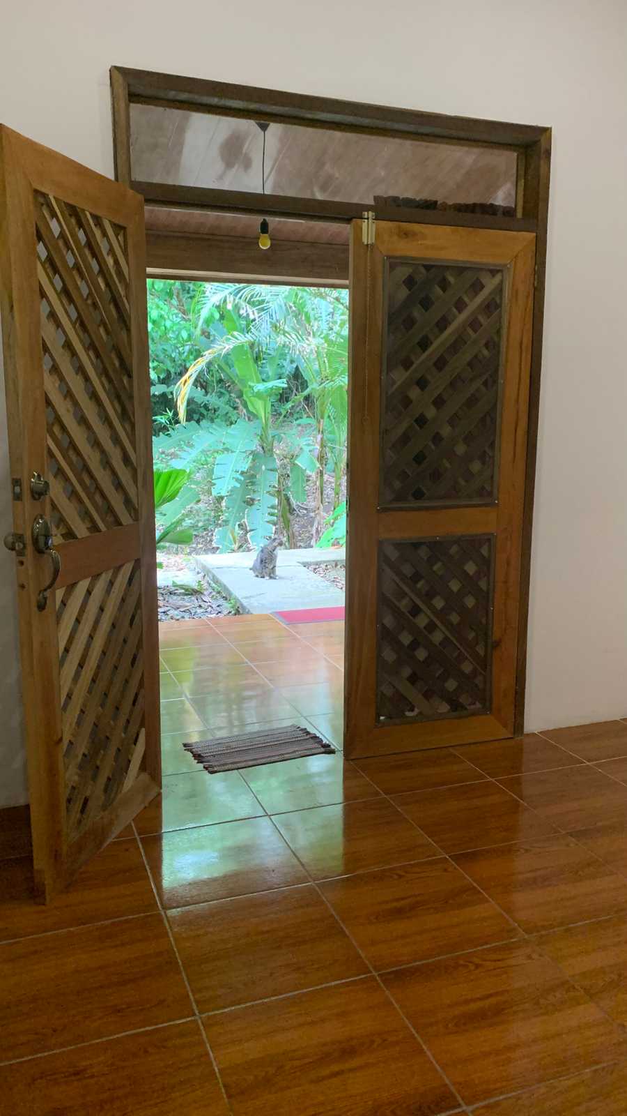 Beautiful tall room in Casa Pachamama on Magic Hill