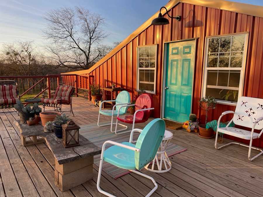 Barn Bunkhouse with Upper Deck & Sunset Views of the Sanctuary