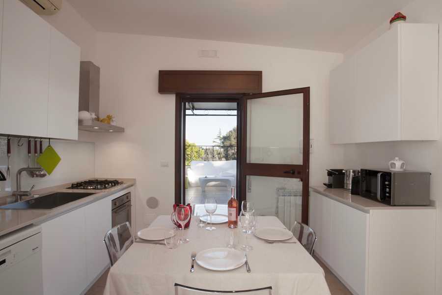 Luxury villa in midst of an ancient olive grove, ideal for families