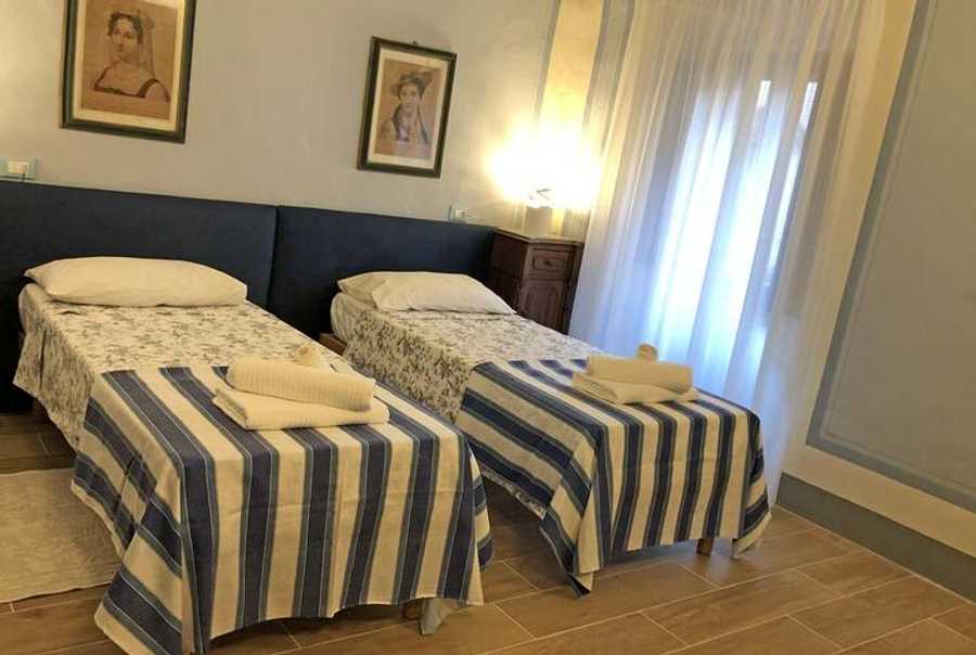 Suite Castello, central beautyhome in the historic center, with 100% vegan meals