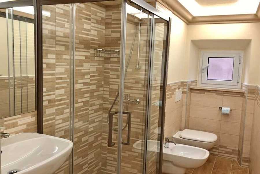 Suite Castello, central beautyhome in the historic center, with 100% vegan meals