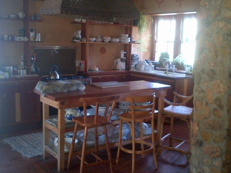 Private Room On Farm Animal Sanctuary W/ Spectacular Views of Mountains
