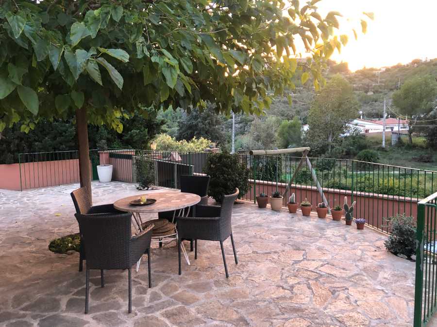 Apartment in country house with views and pool.