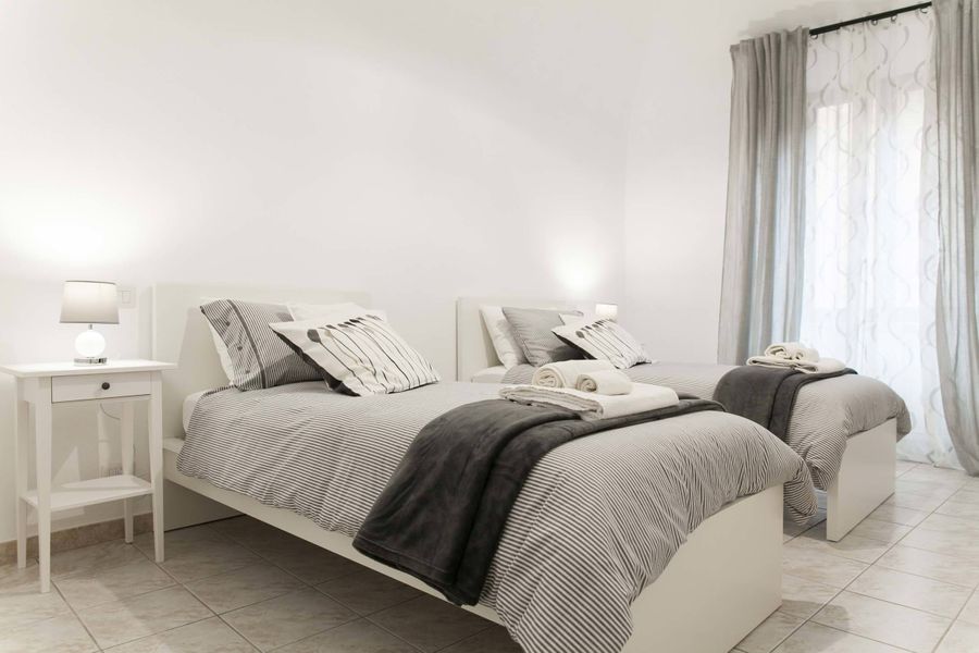 RICCIARELLI HOME: Volterra City Center Spacious Home