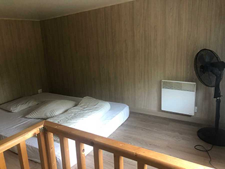 Tiny house, two rooms including kitchen. Suitable for two, single bed available 