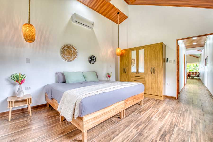 Luxury Beachfront Apartment with Oceanview Terrace