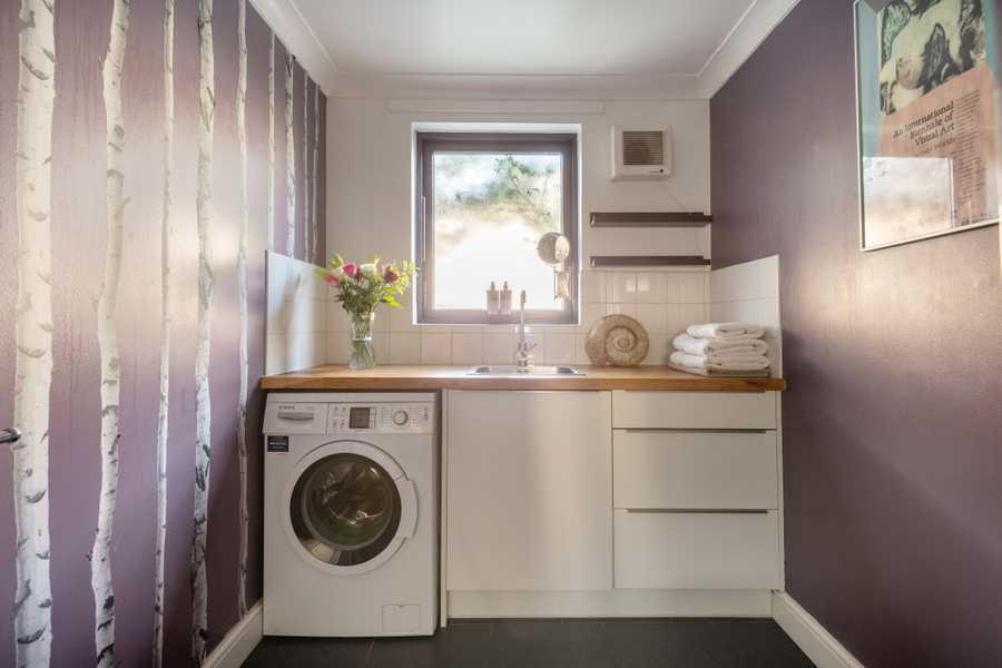 Eclectic Double in Arty Vegan Townhouse with Garden