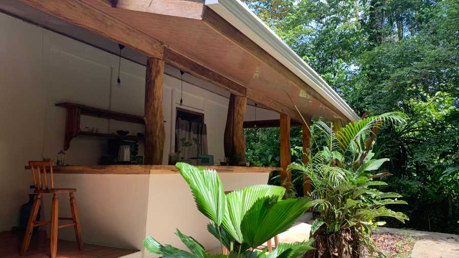 Beautiful tall room in Casa Pachamama on Magic Hill