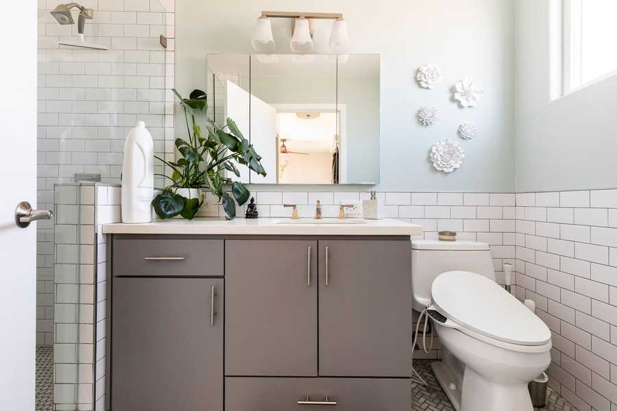 Modern Beach Town Living with INFRARED SAUNA and ELECTRIC CAR CHARGER