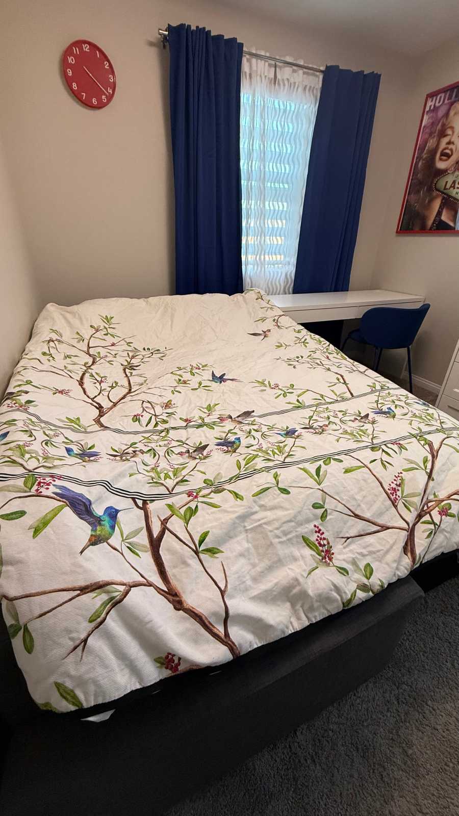 Las Vegas Vegan Stay - Stylish Room in a New Home