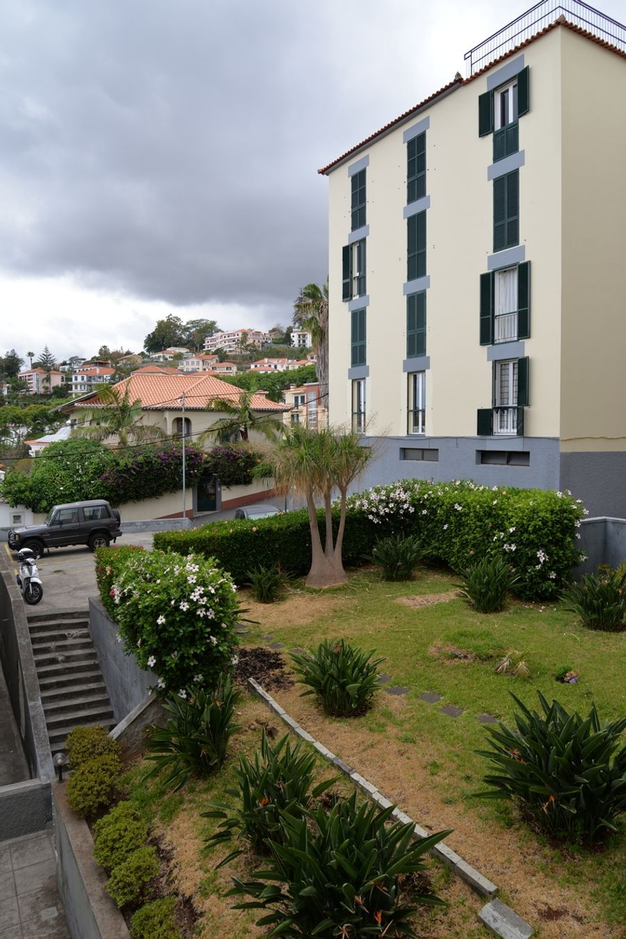 Vegan Yoga home-studio close to the Center of Funchal