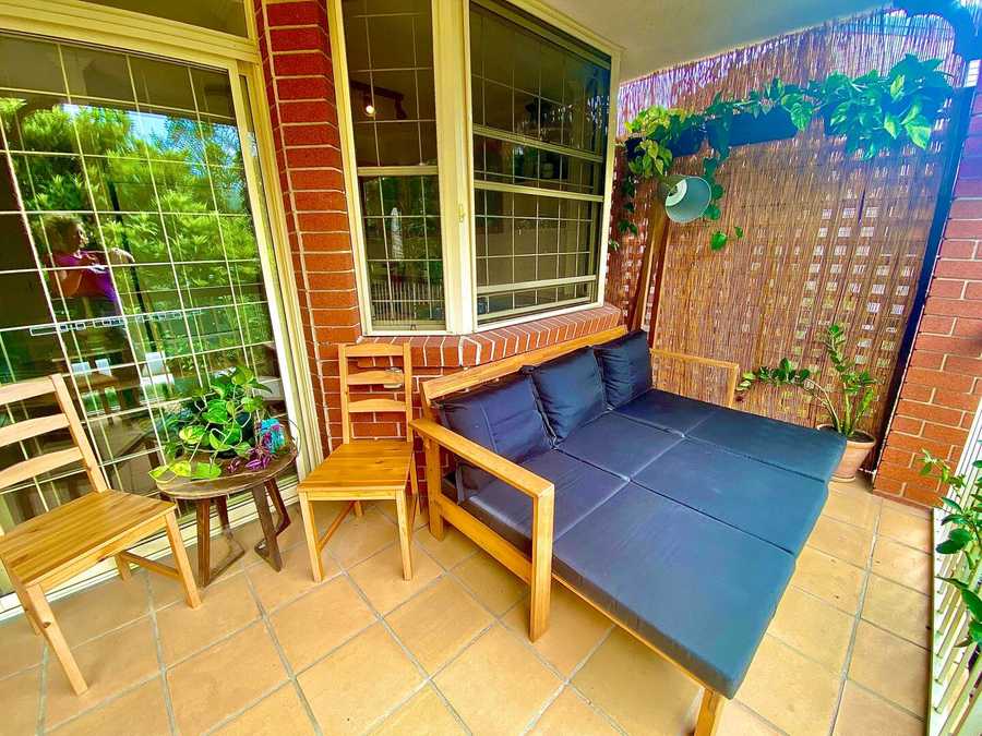 Relaxed & Leafy with Private Courtyard, Airport 15 min, City 3km
