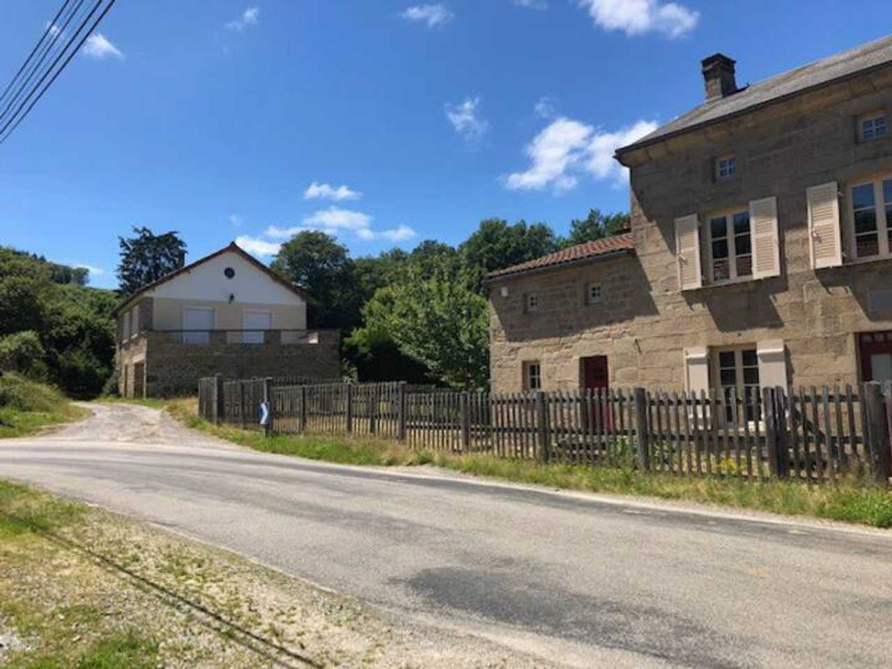 Twin Room with en suite a La Martinéche, in the heart of Creuse