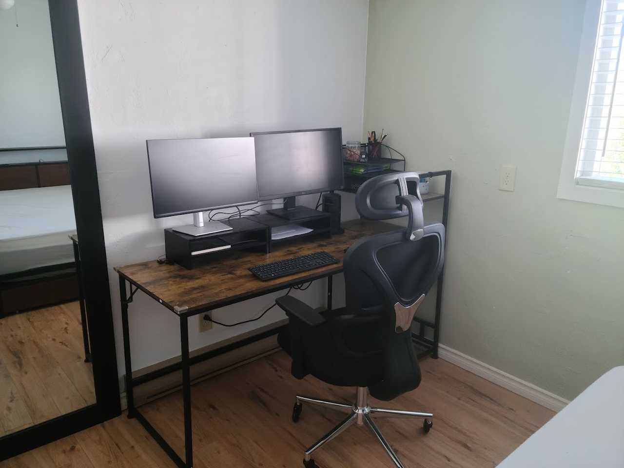 Furnished Place - ISO Vegan Roommate