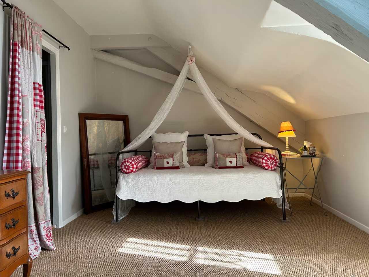 Luxury 18th-century 3* maison de charme in a French Plus Beaux medieval village