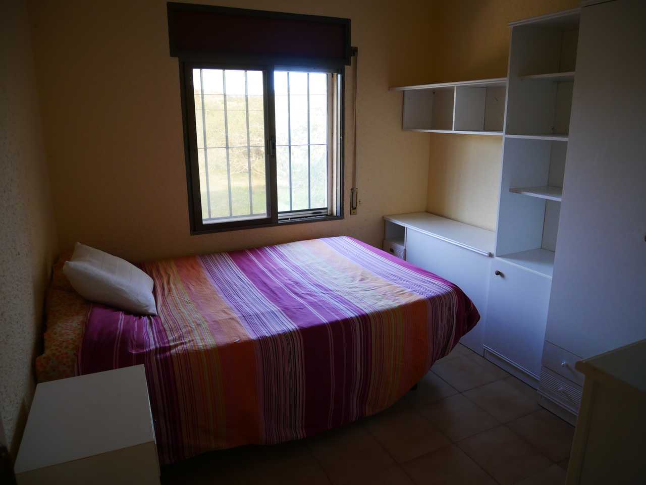 Cozy room in the countryside, 15min. walking to the city center and the beach
