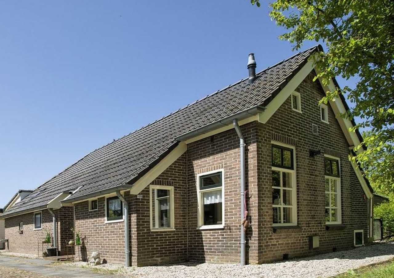 Lovely dog friendly cottage, in forest surrounding for wonderful walks & swims