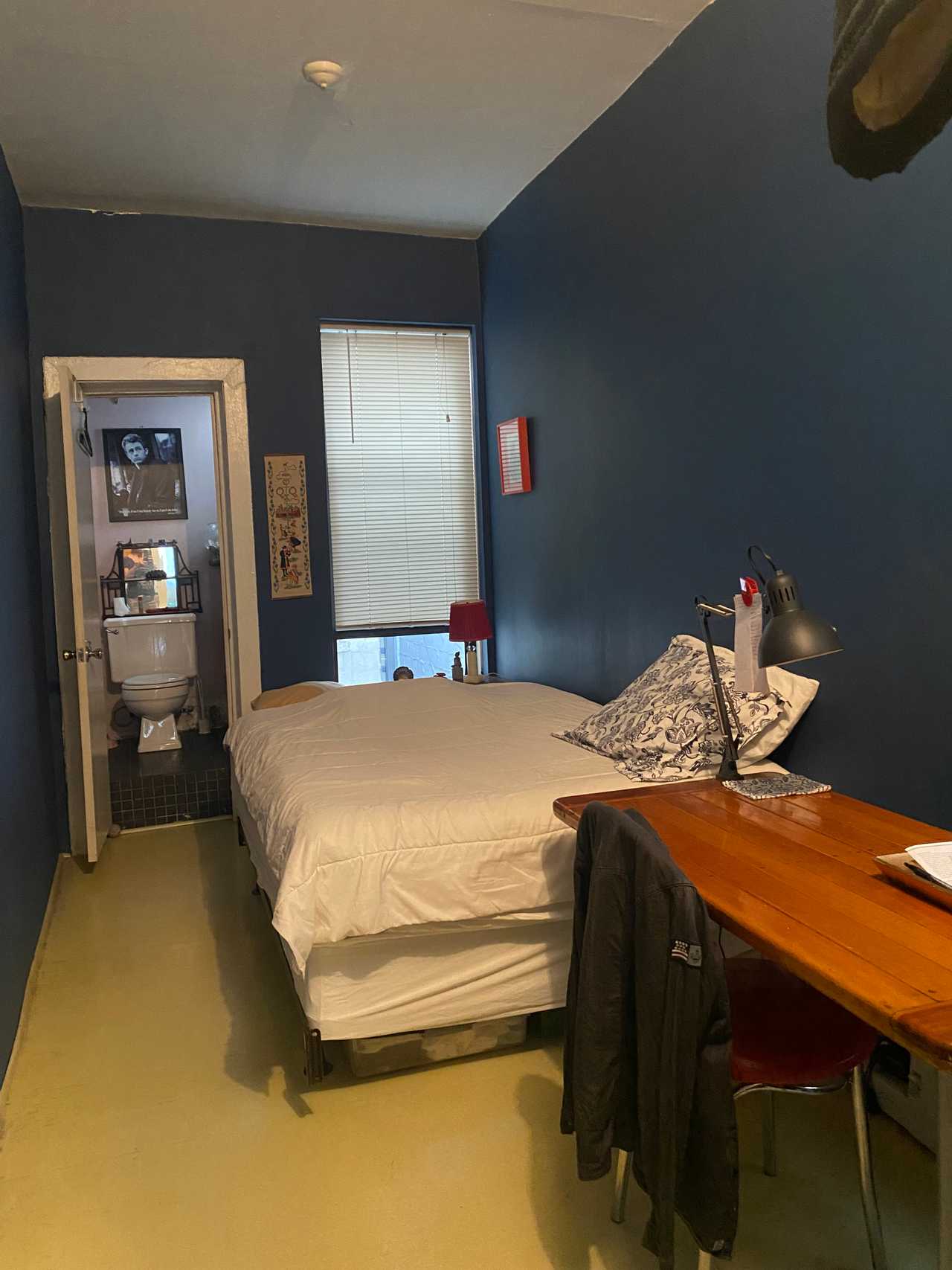 Happy Blue Quiet Room in Soho