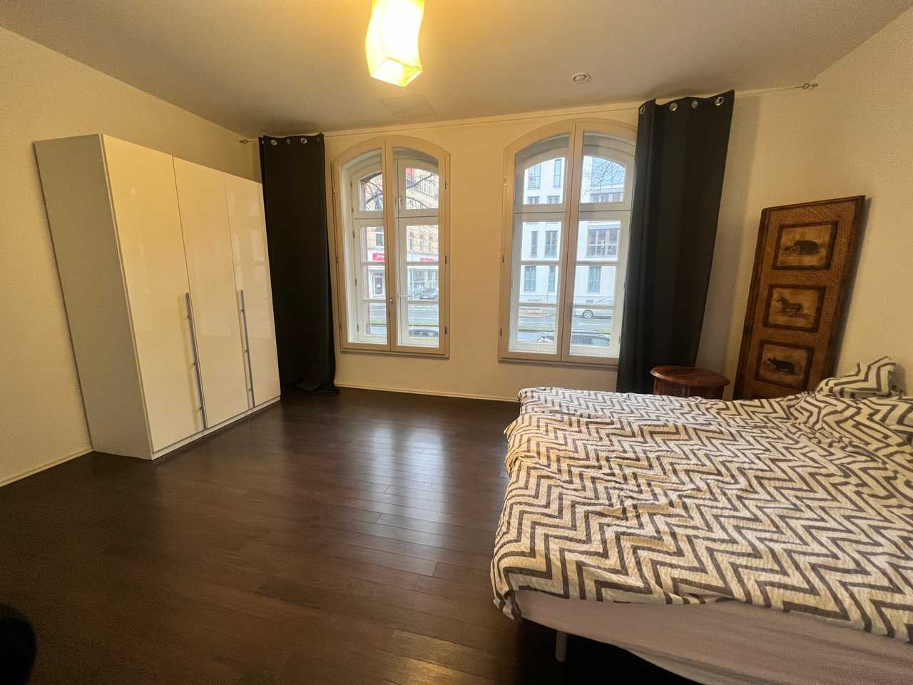Big beautiful loft near Town Center