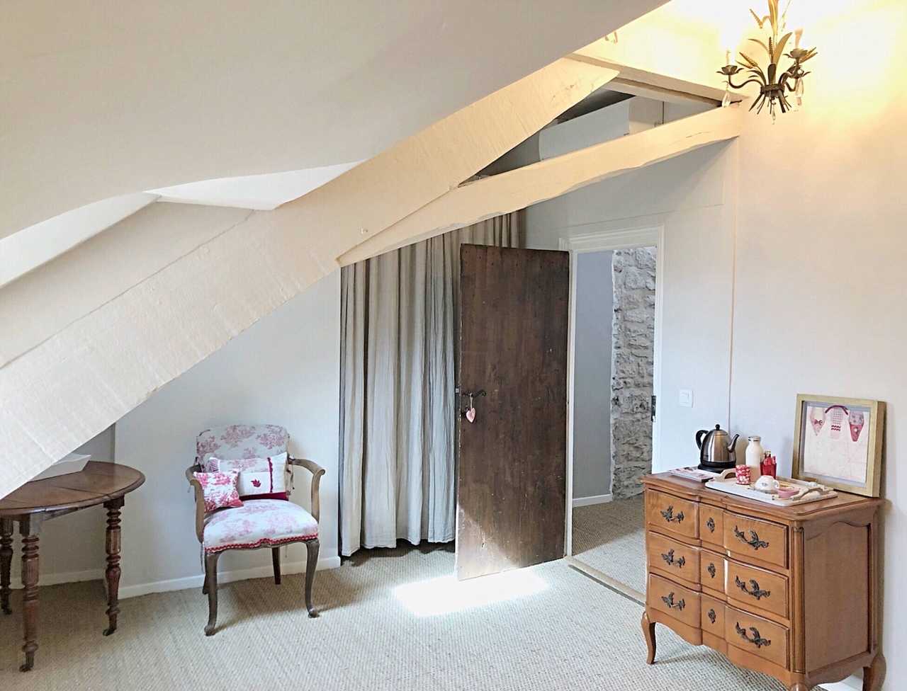 Luxury 18th-century 3* maison de charme in a French Plus Beaux medieval village