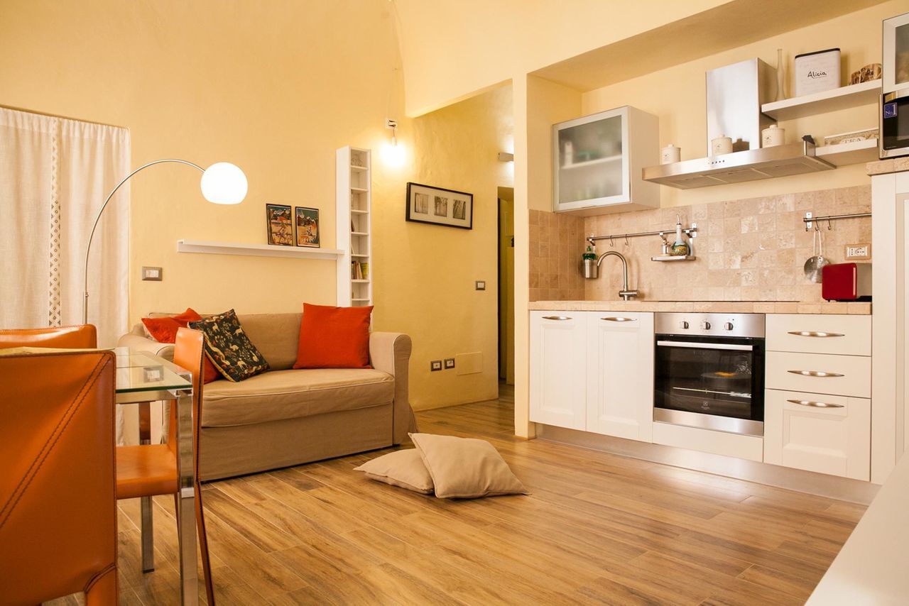 MINZONI LOFT: one-bedroom airconditioned apartment facing Etruscan Musem