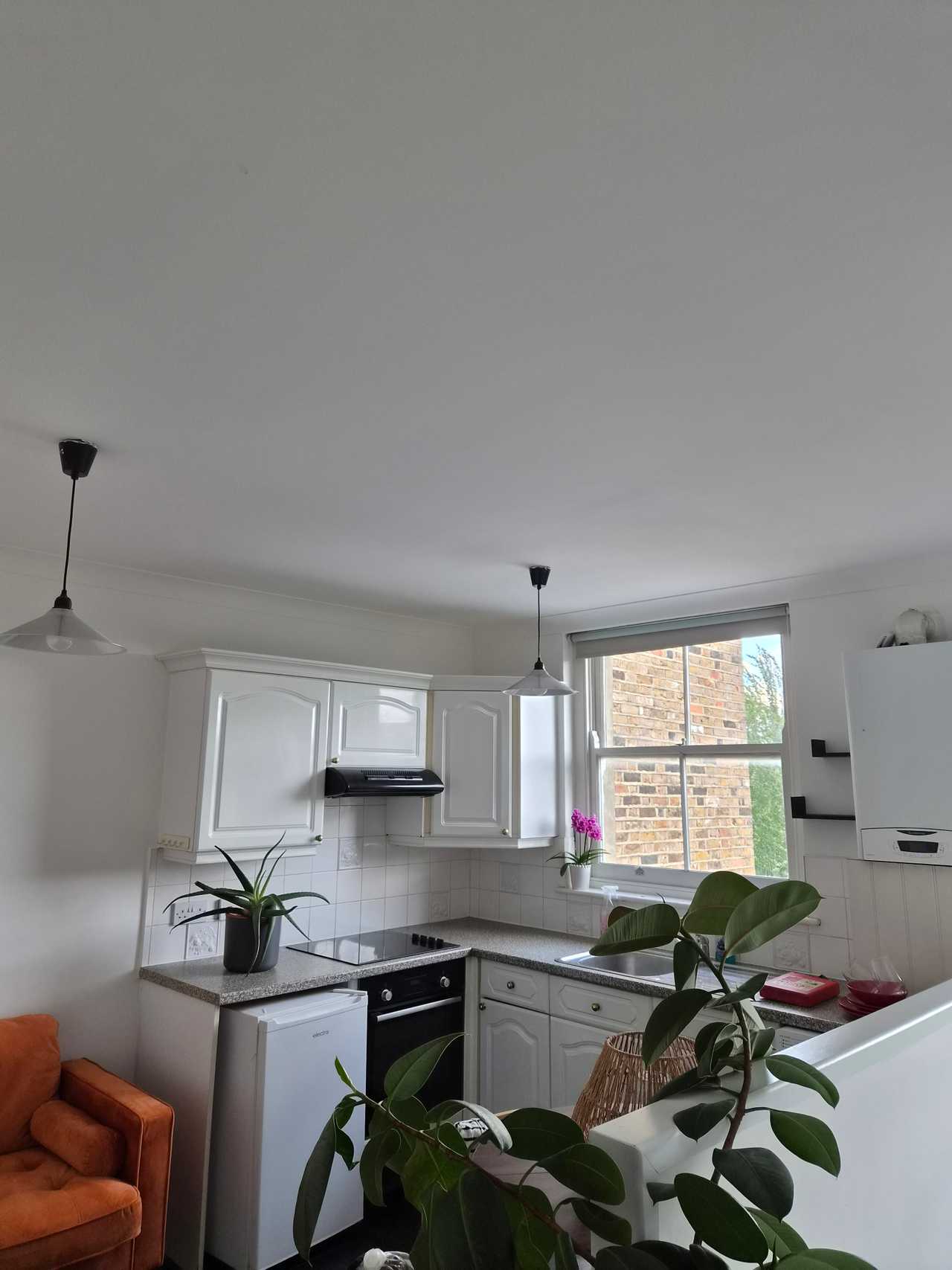 Room in a flat with city view where you can feel at home vibes