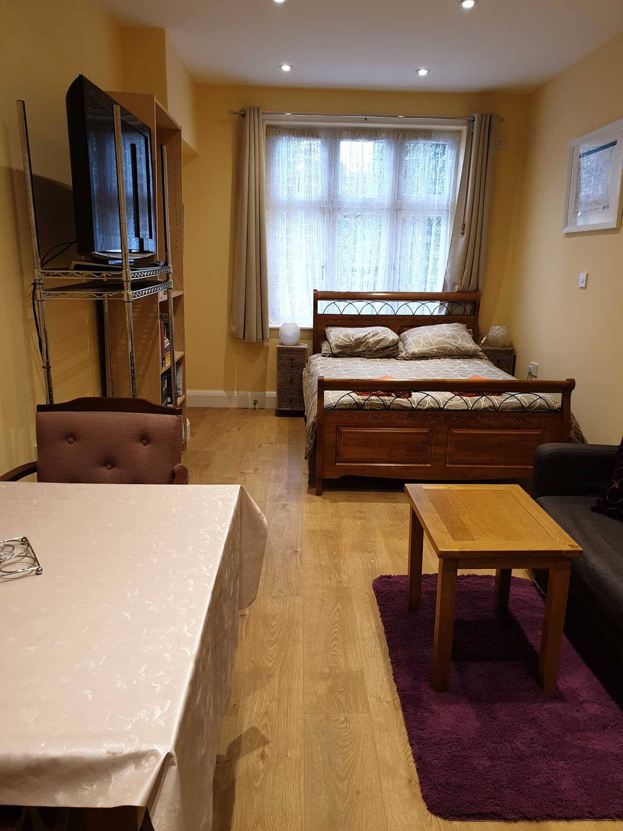 London Vegetarian Smoke & Pet Free Studio Ensuite