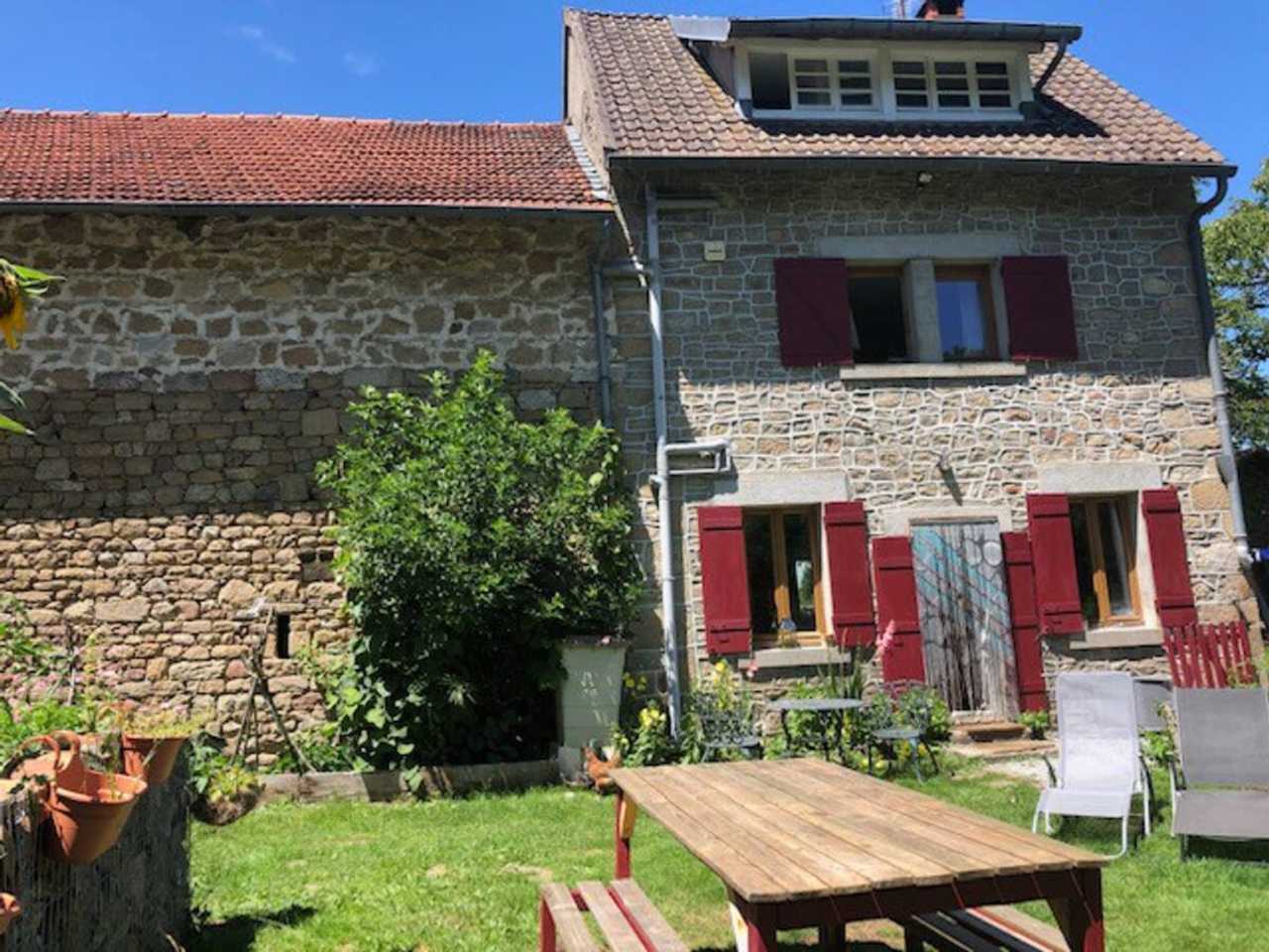 Twin Room with en suite a La Martinéche, in the heart of Creuse