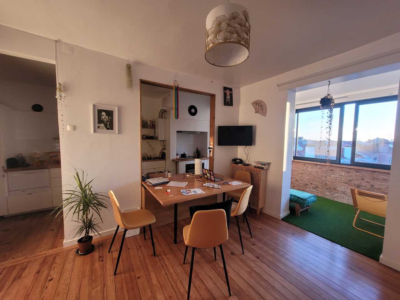 Small internal bedroom, breakfast included