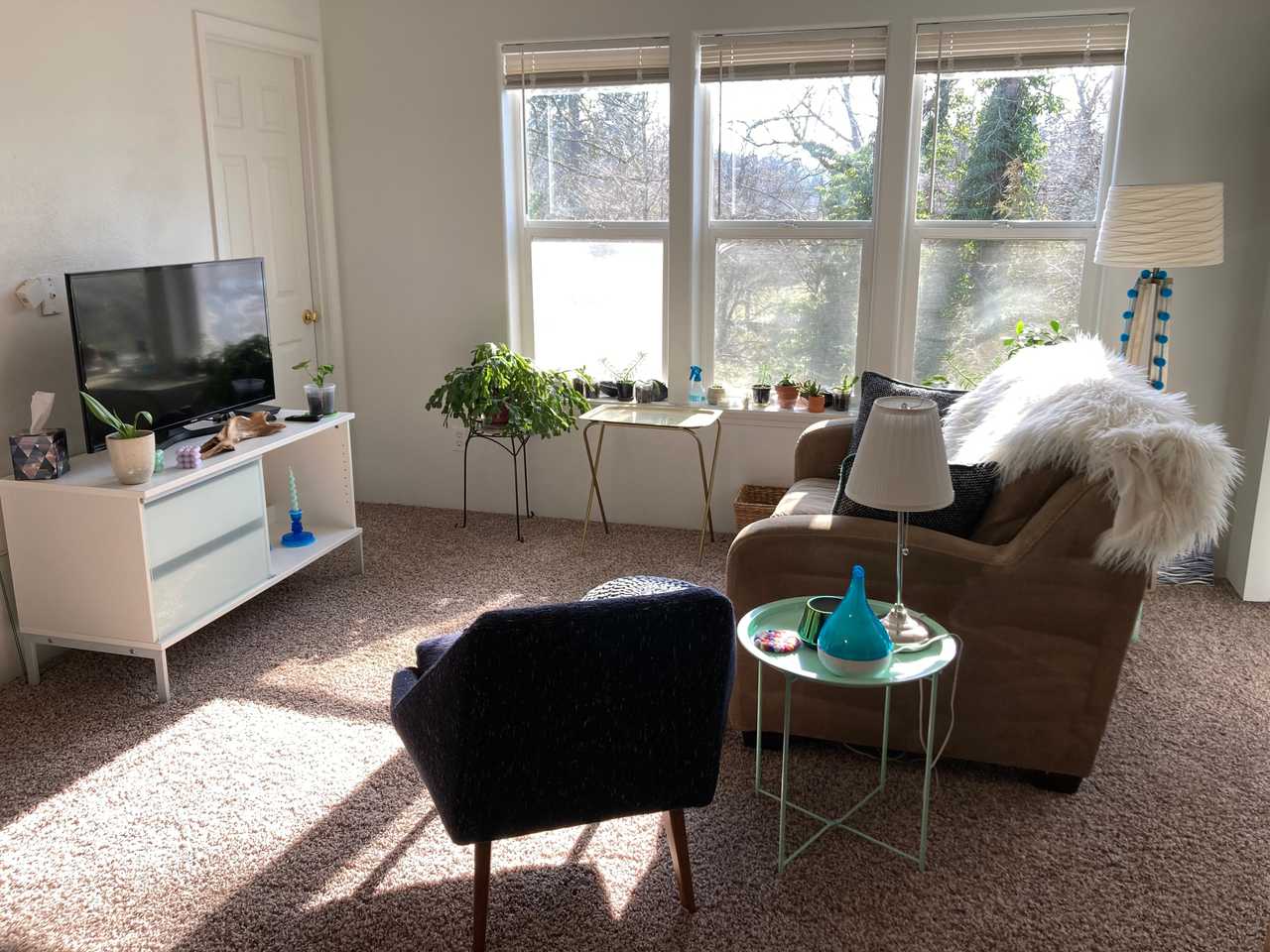 Homey Bright Room - Lents Neighborhood
