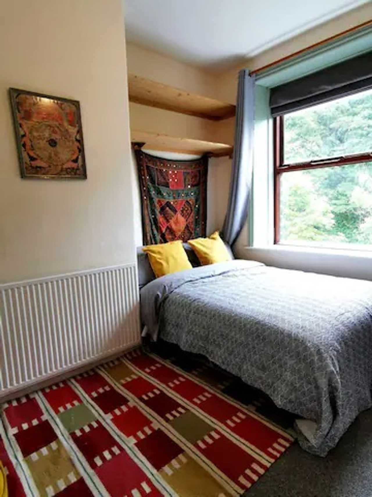 The Vegan Home, 3 bedrooms, Hebden Bridge Riverside, Pennine Way