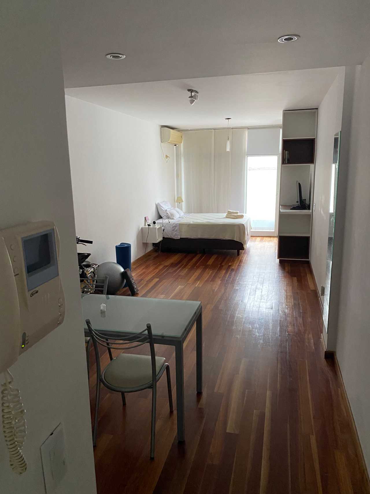 One bedroom happy healthy as possible