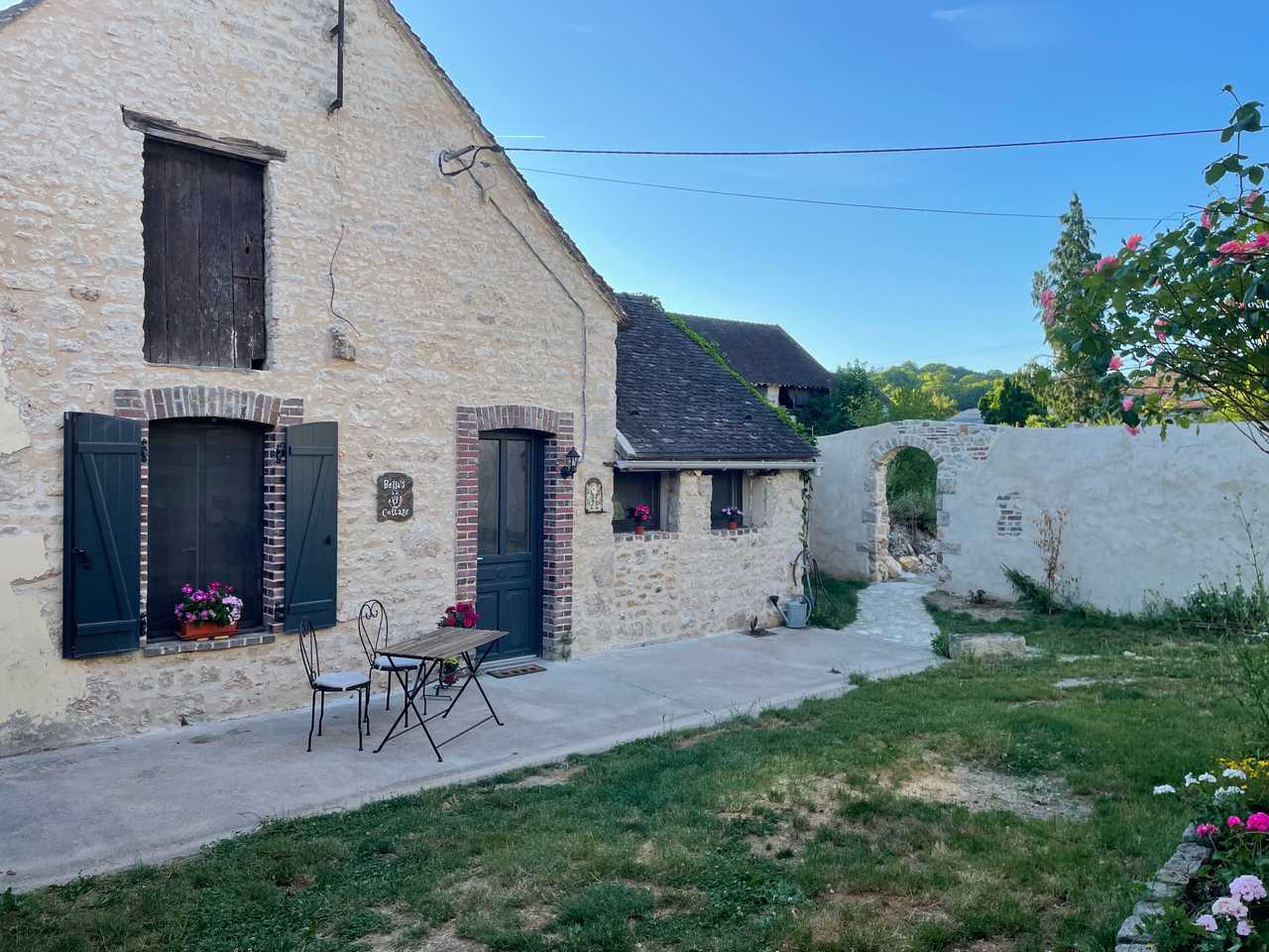 Bella's Cottage in the French Countryside