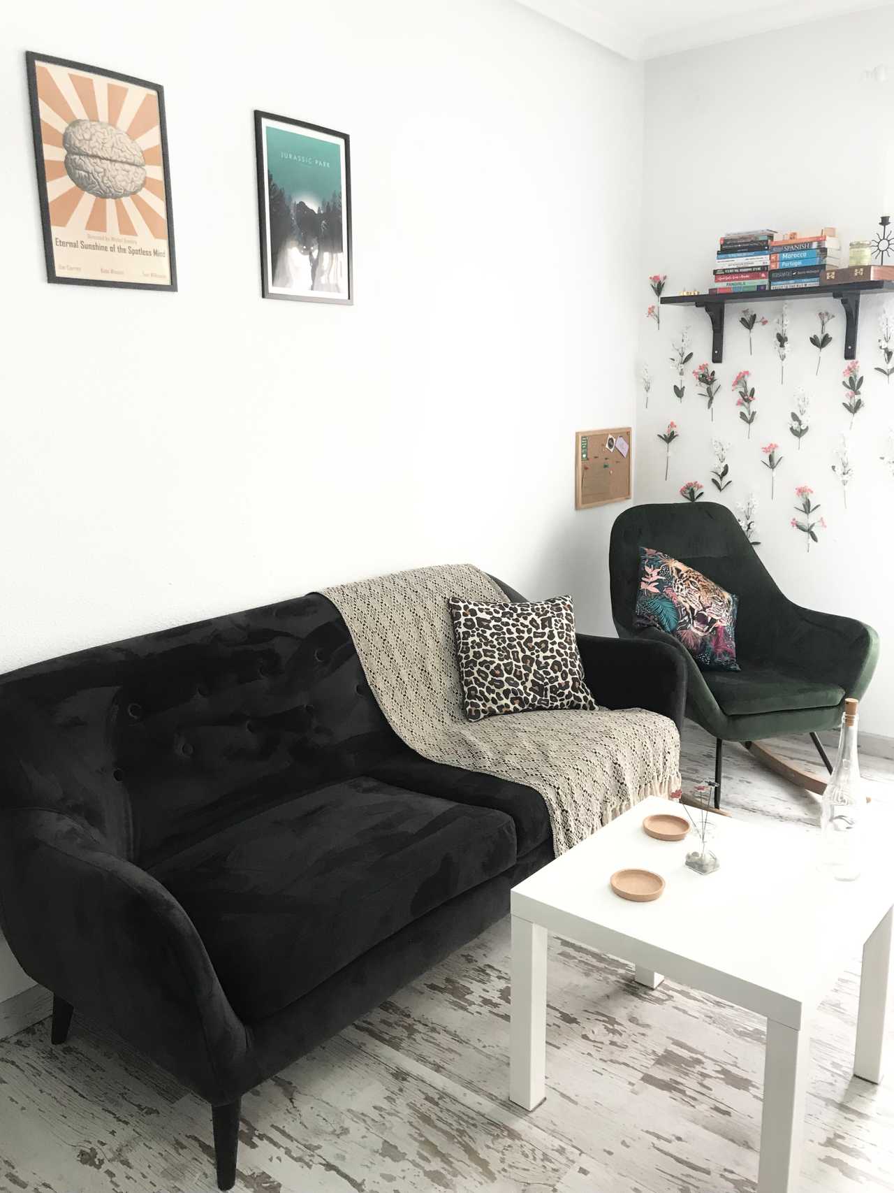 Bright Homely 1-Bedroom Apartment in Spanish Seaside Town