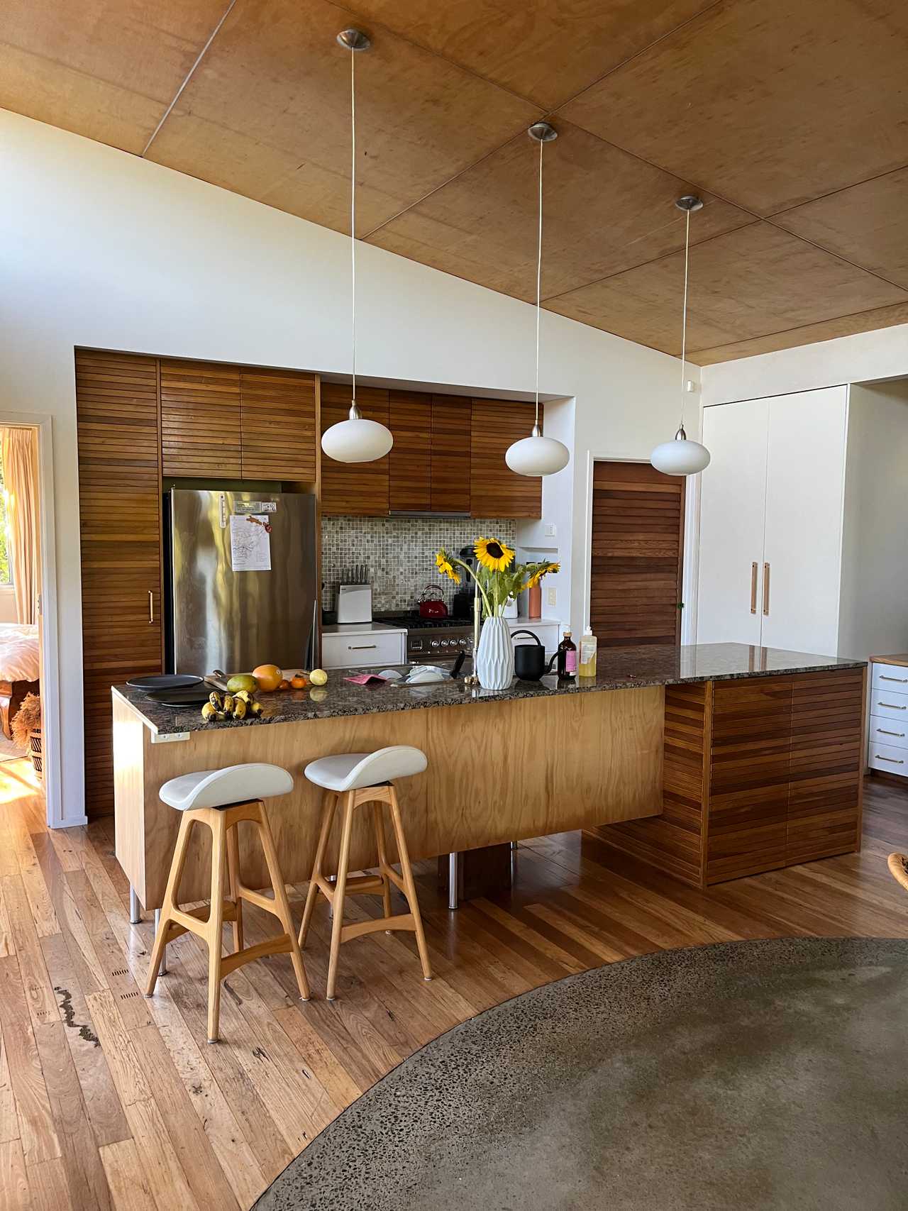 Nature filled home with luxury rooms and unique eco friendly. Non toxic material