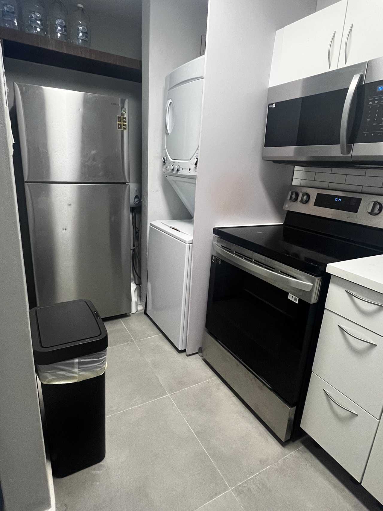 Vegan-Hosted Apt in San Juan: Steps from La Placita & the Beach