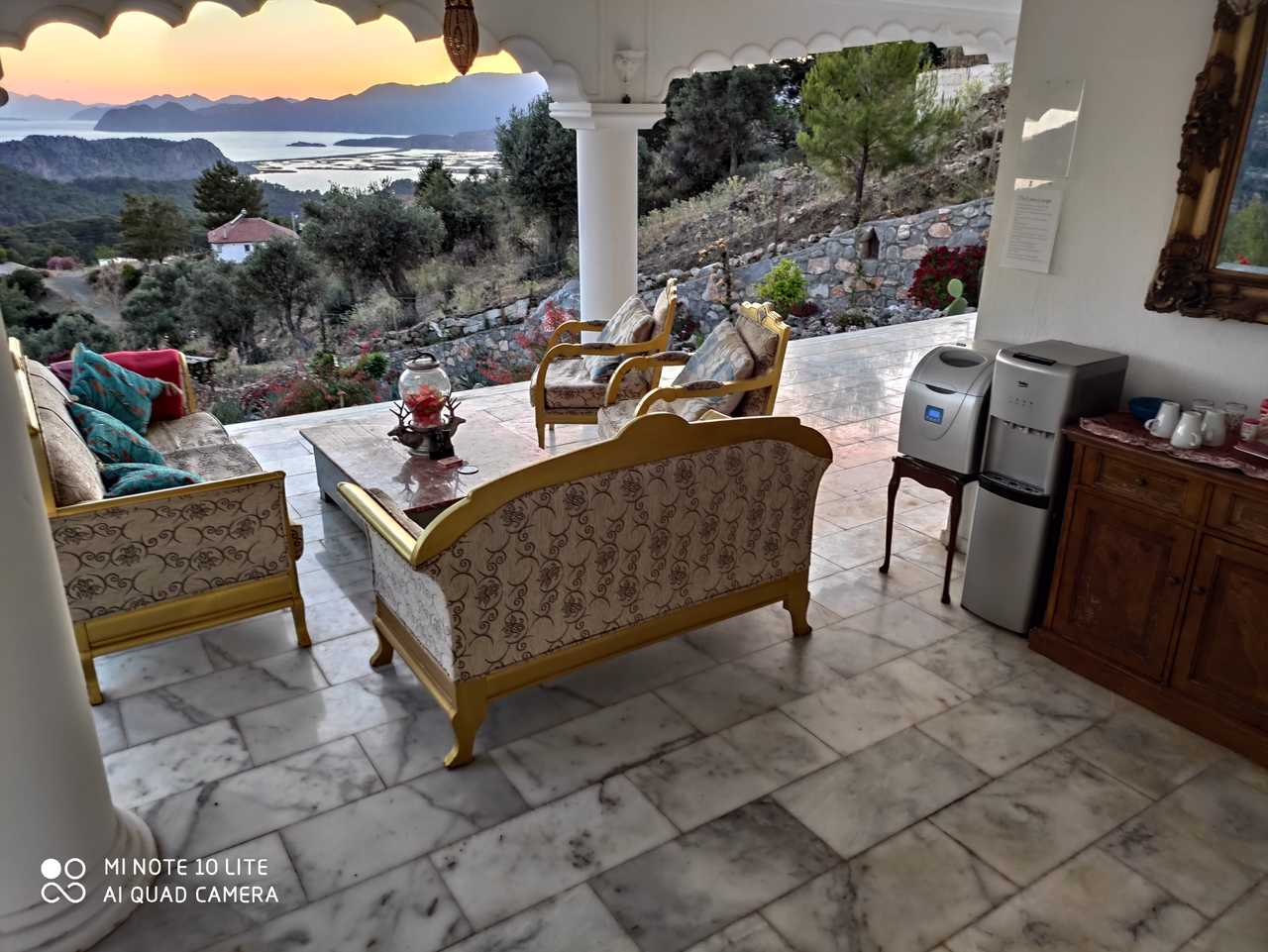 Boutique decor, sea view rooms, set in a pine forest with stunning views.
