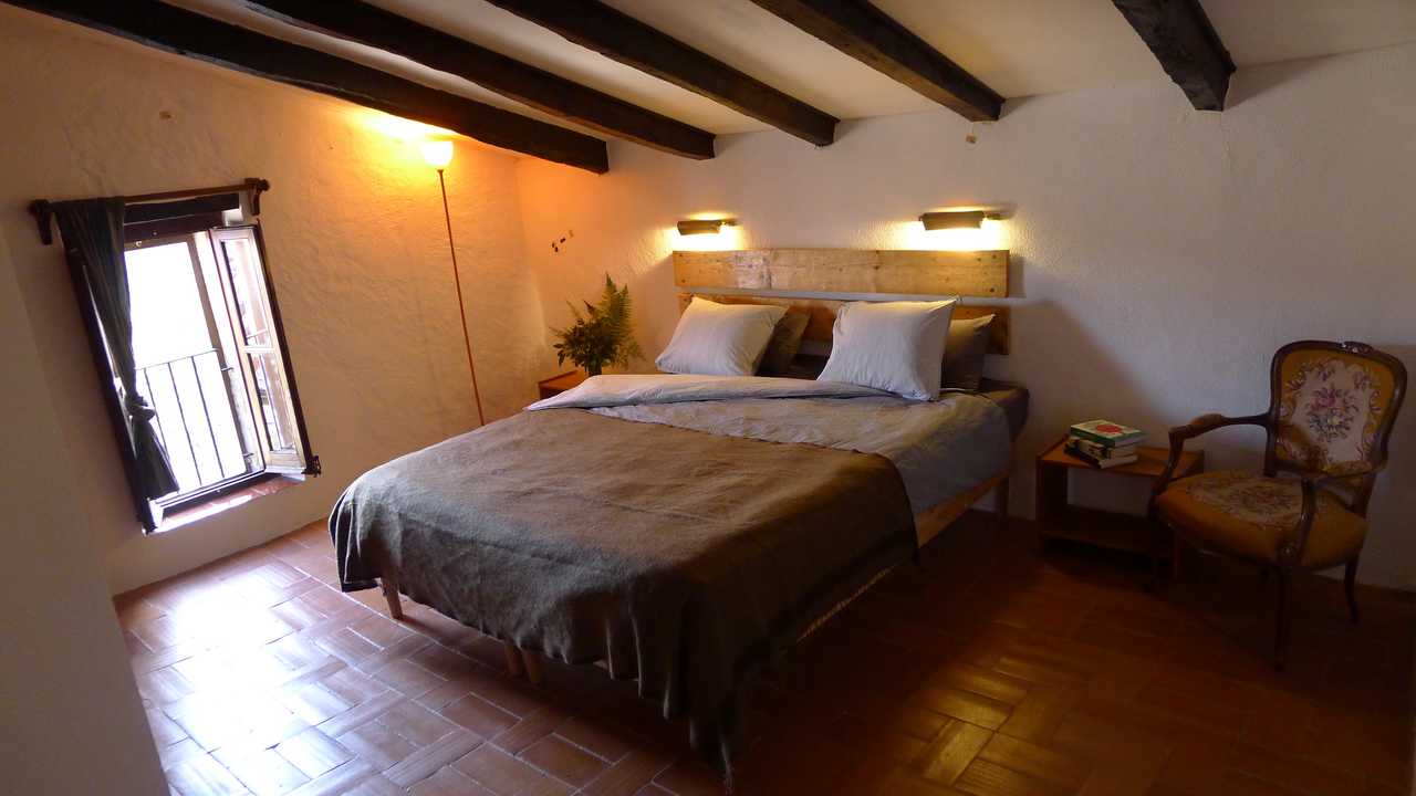 Loqat@mitjanas: Immerse yourself in green at our cosy homestay