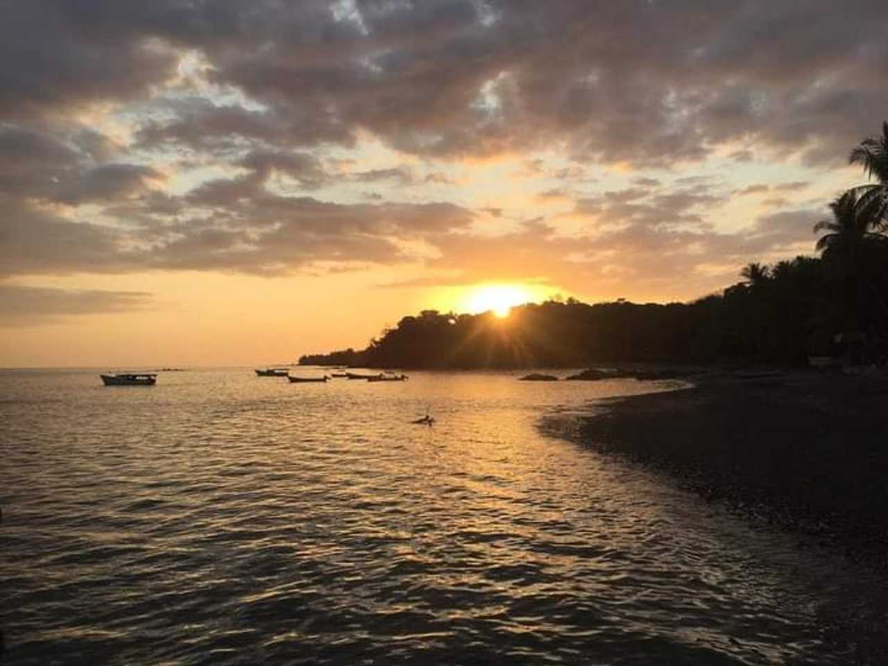 Camping at Casa Tortuga on Gobernadora Island. 