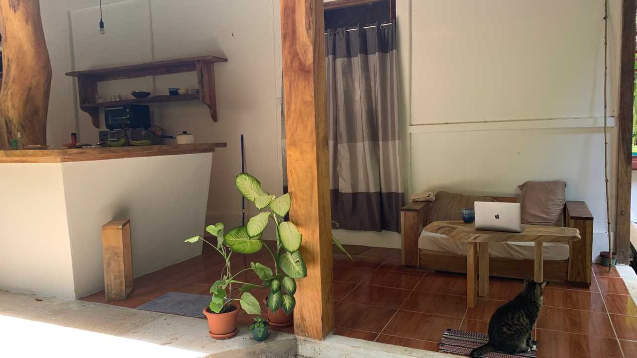 Beautiful tall room in Casa Pachamama on Magic Hill