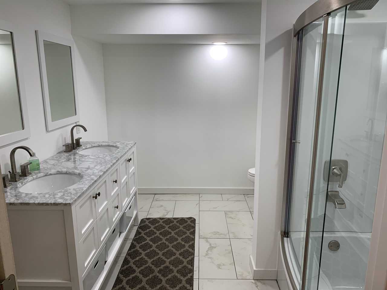 2 bedroom 1 bath lower level of duplex newly renovated. 