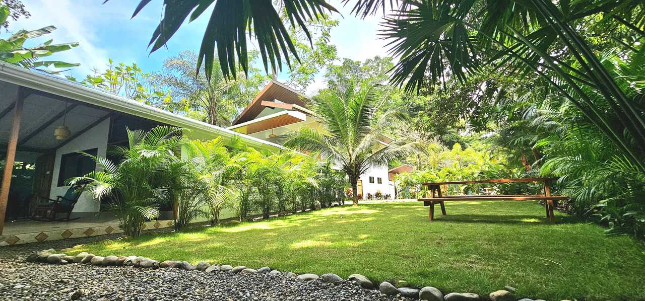 Luxury Beachfront Apartment with Oceanview Terrace